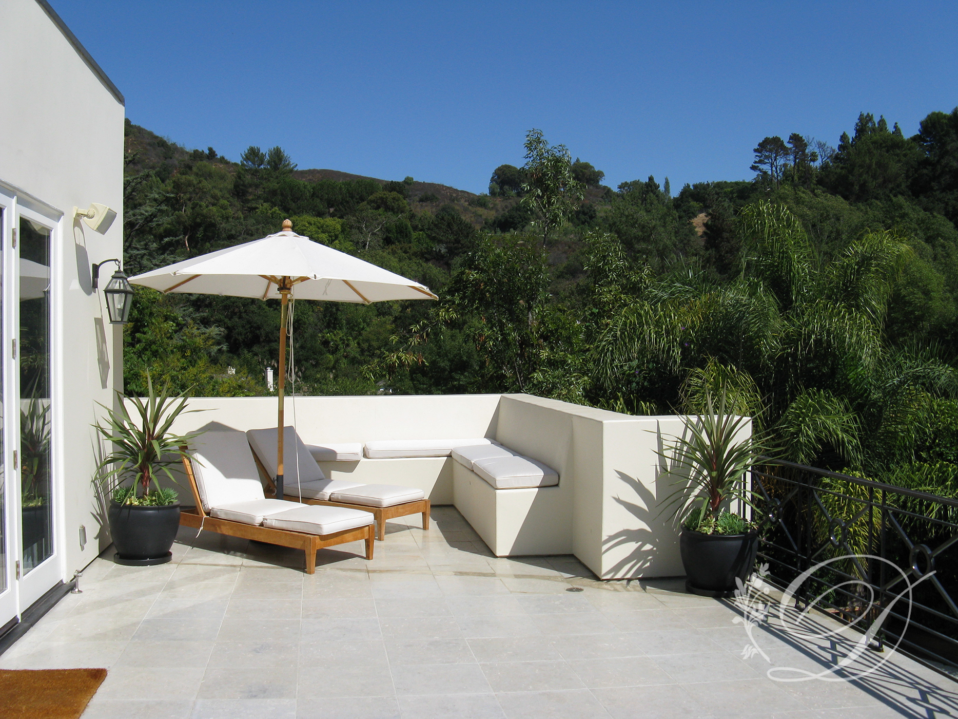 004_-Exterior_Bevely-Hills-ContemporaryMaster-Bedroom-Balcony