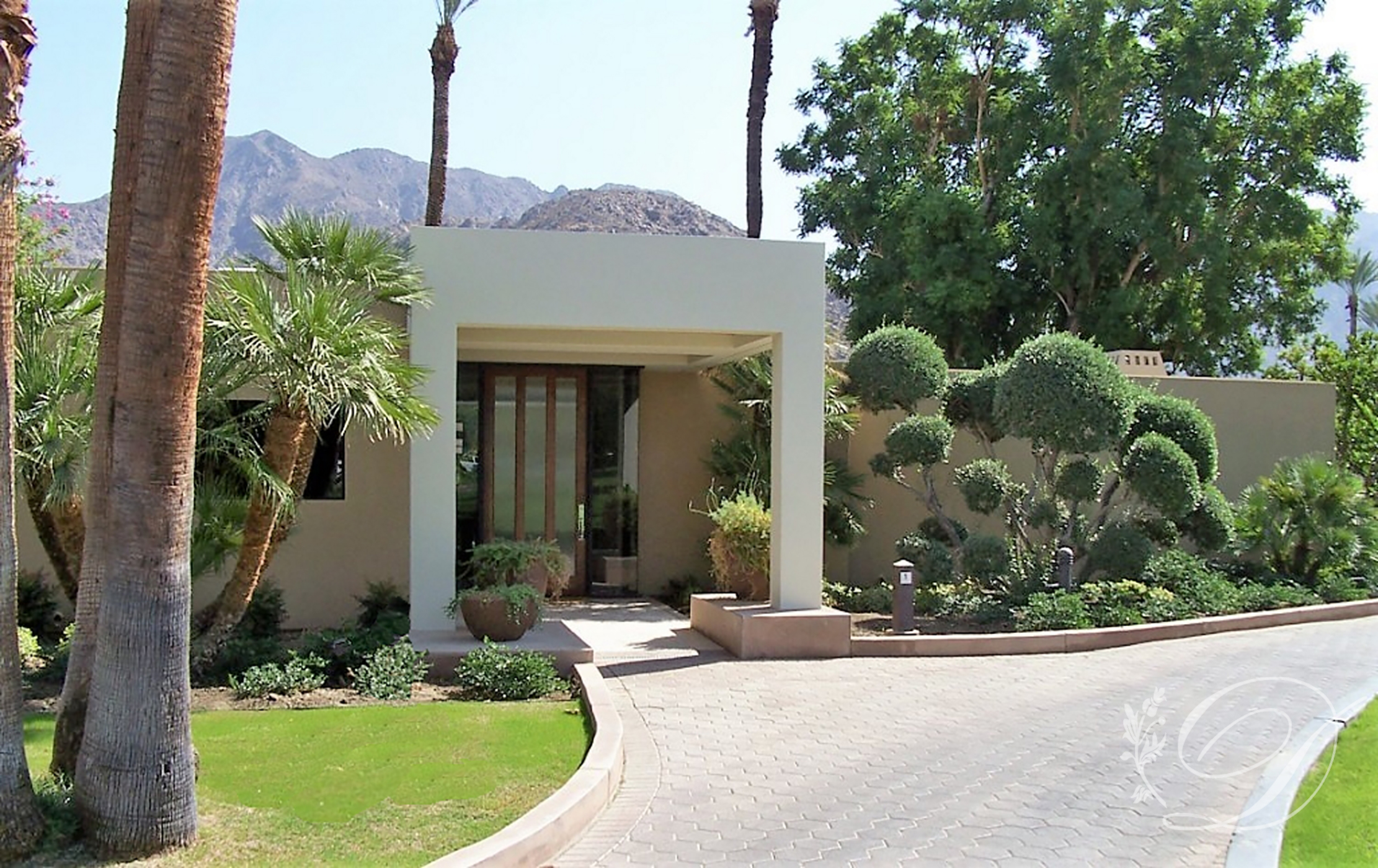 008_-Exterior-Palm-Desert-front-Entry